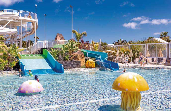 //www.jet2holidays.com/-/media/assets/product images - custom overview groups/ace/aqualava/please crop out caption (2).jpg